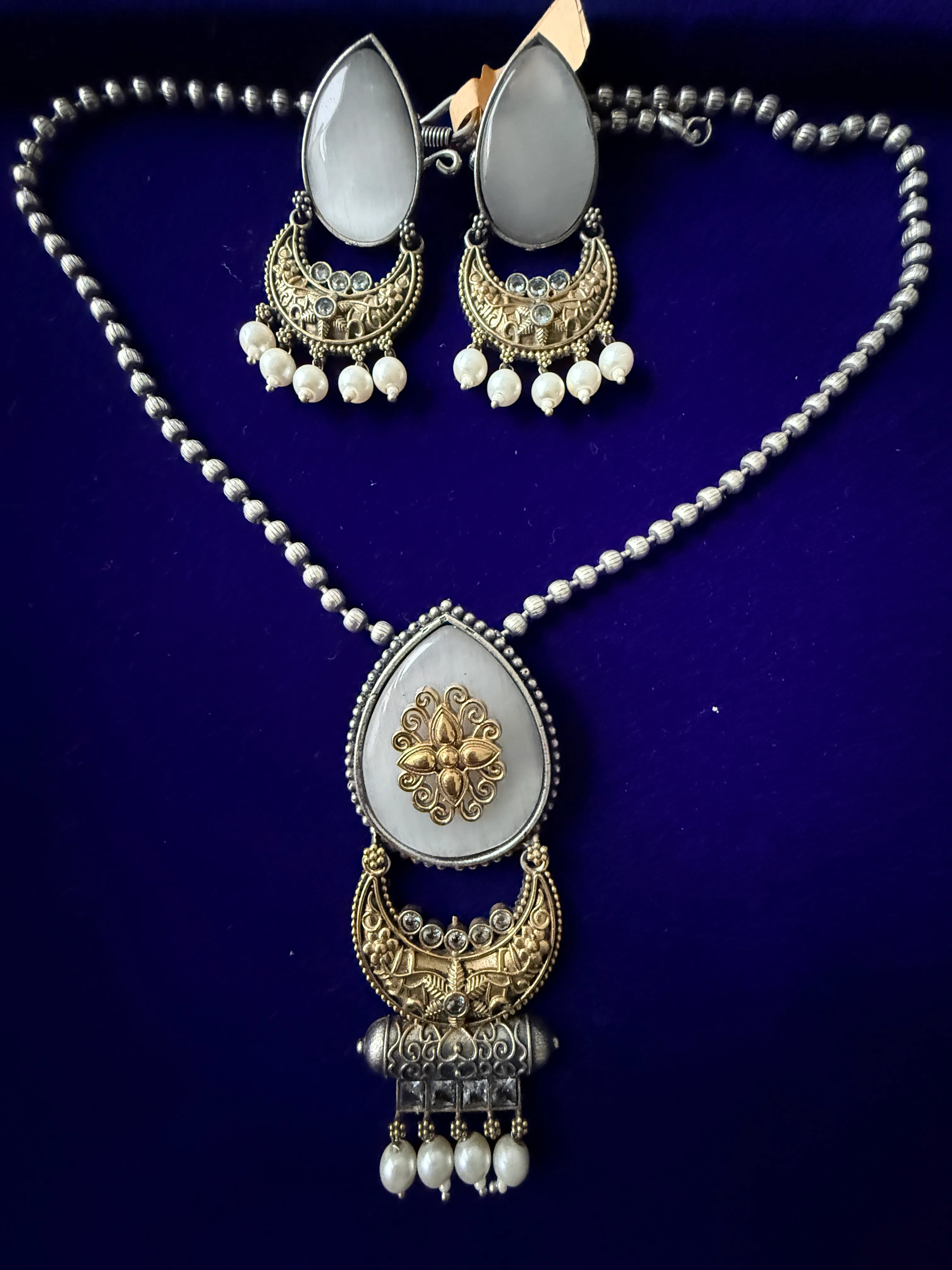 Pearl Moon Cutwork Pendant Set